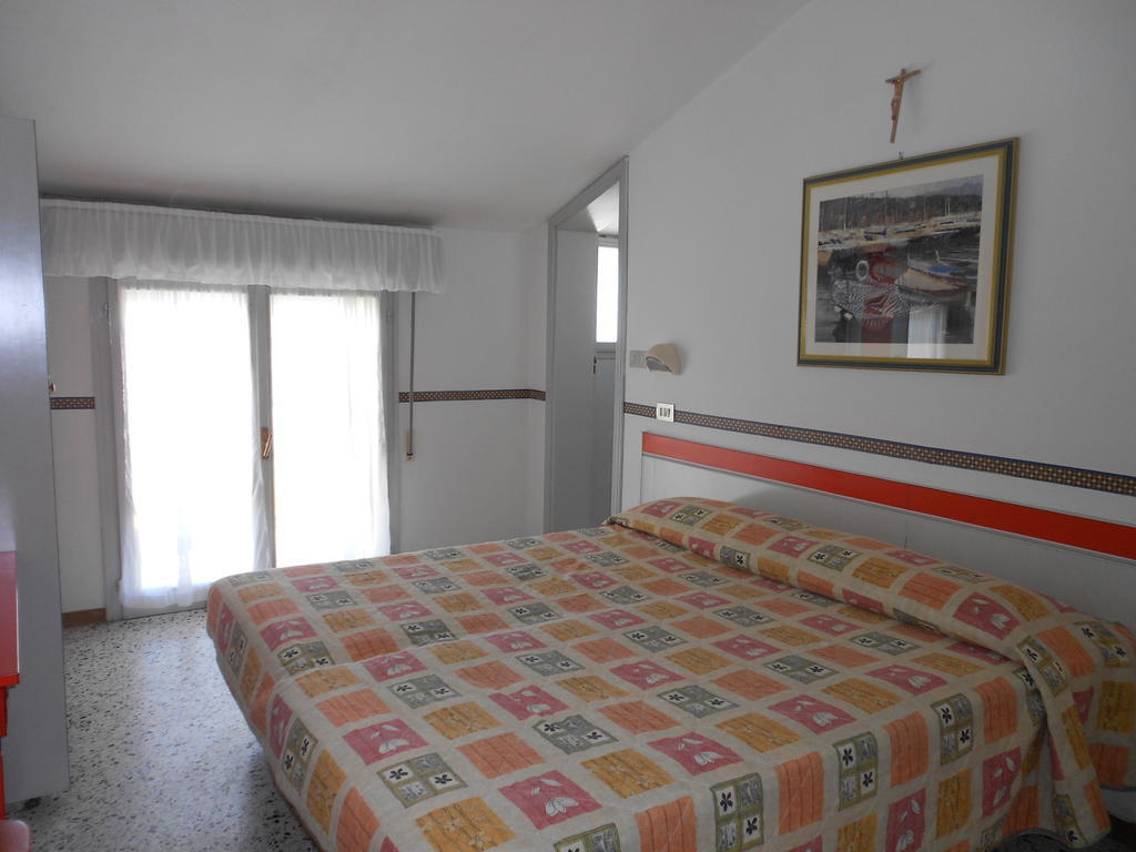 Hotel Laguna Blu Rimini Bilik gambar