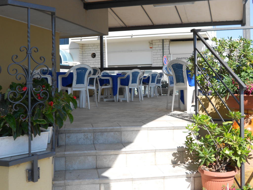 Hotel Laguna Blu Rimini Luaran gambar