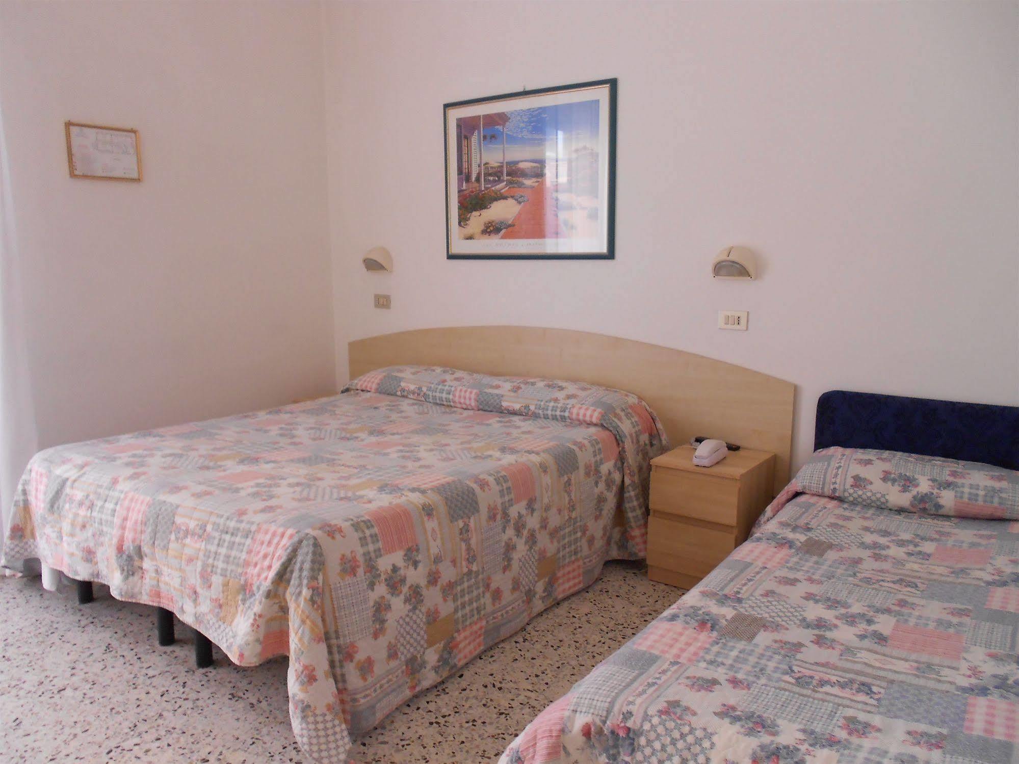 Hotel Laguna Blu Rimini Luaran gambar