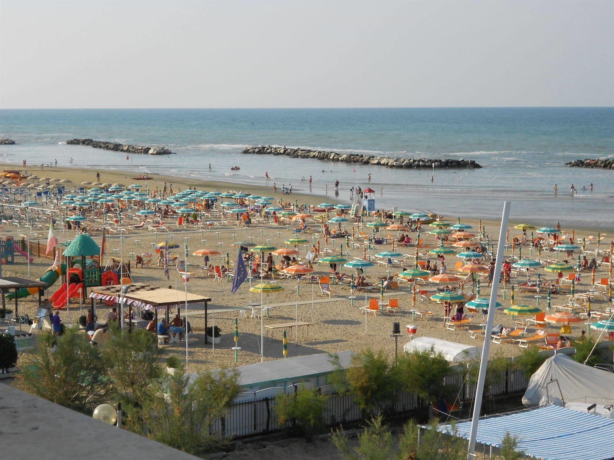 Hotel Laguna Blu Rimini Luaran gambar